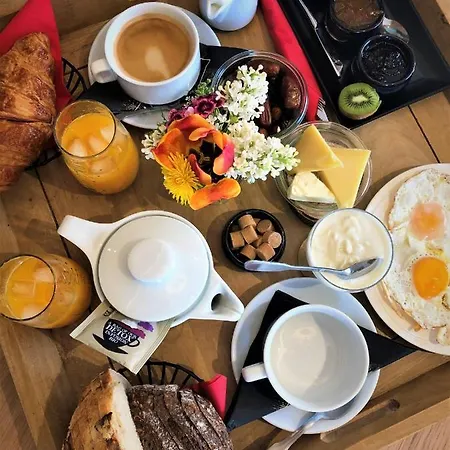Sur Les Monts Morzine Bed & Breakfast *